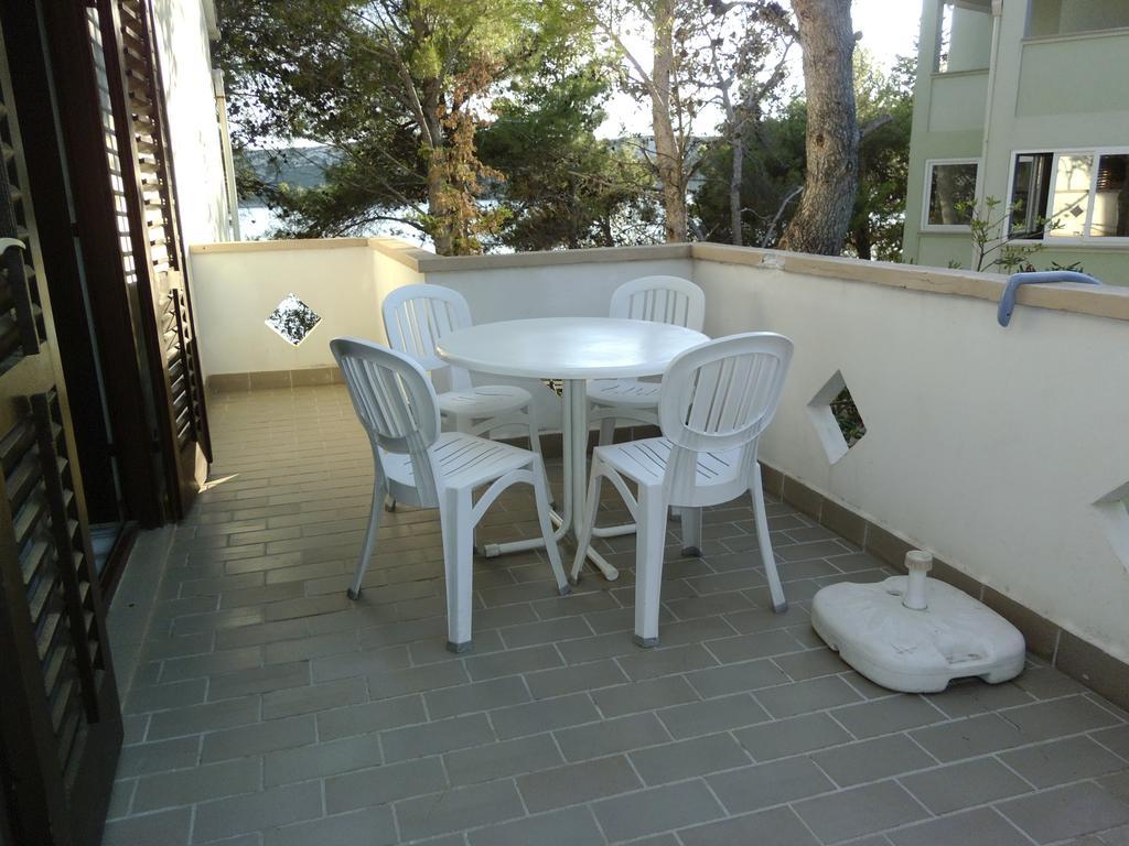 Apartments Kreso 5 Meters From The Beach With See View Shadow And Parking Place Stara Novalja Szoba fotó