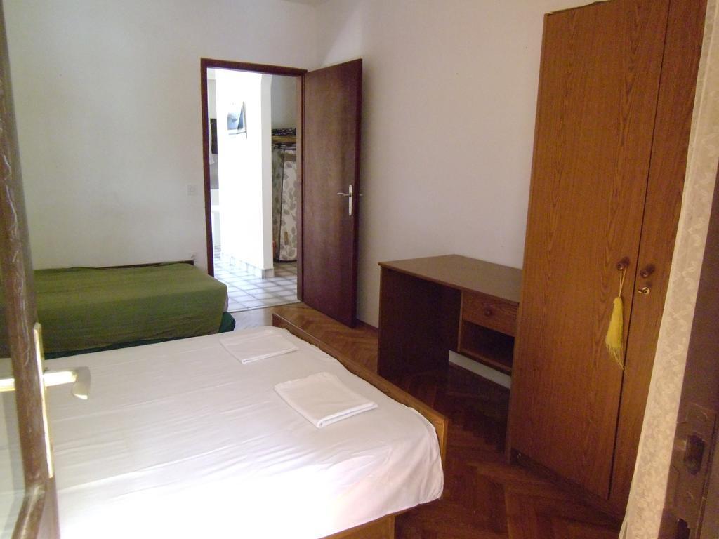 Apartments Kreso 5 Meters From The Beach With See View Shadow And Parking Place Stara Novalja Szoba fotó